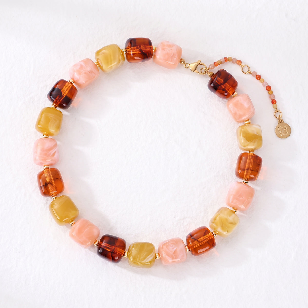 Collana con perline quadrate spesse autunnale