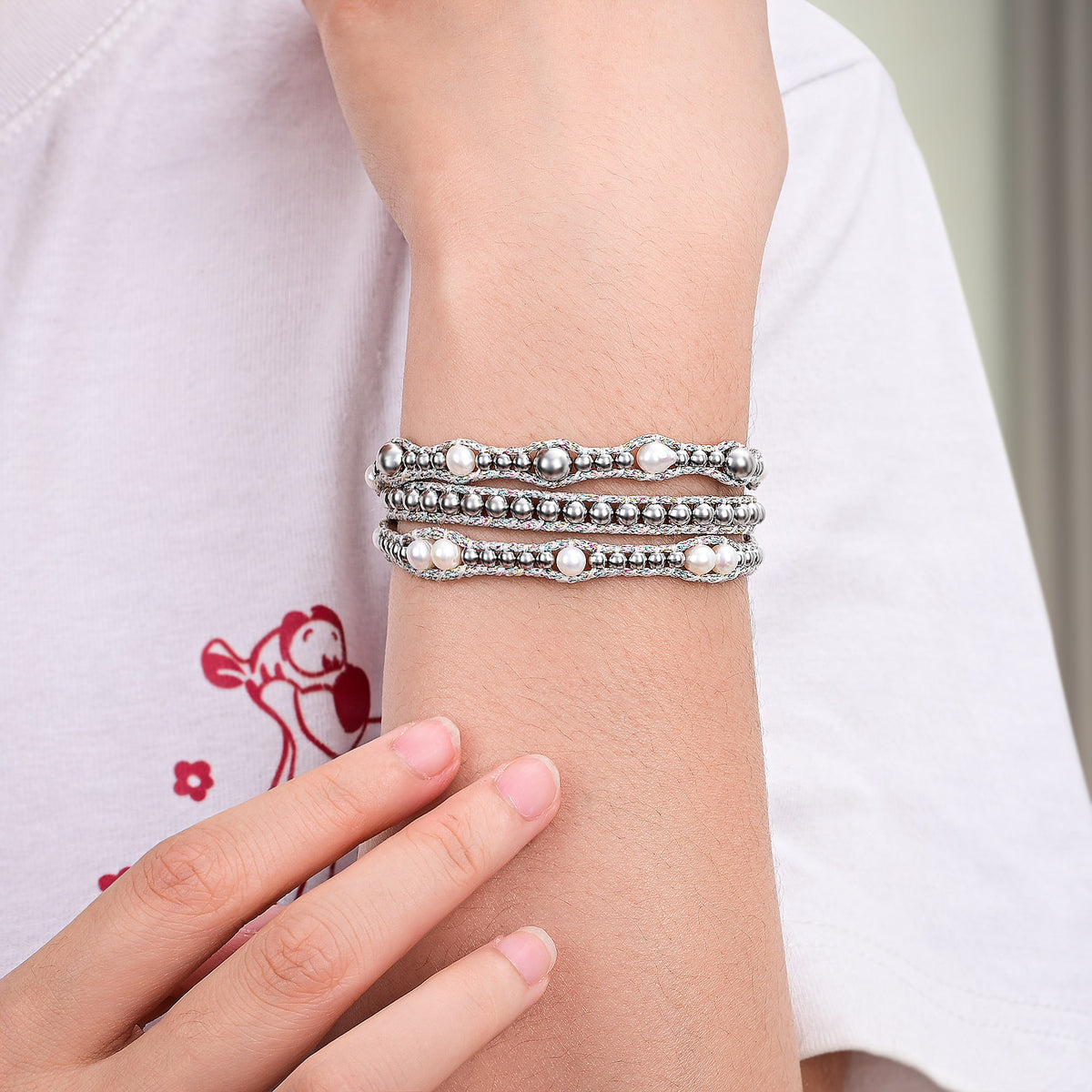 Bracciale Avvolgente Protettivo in Perla Lucente