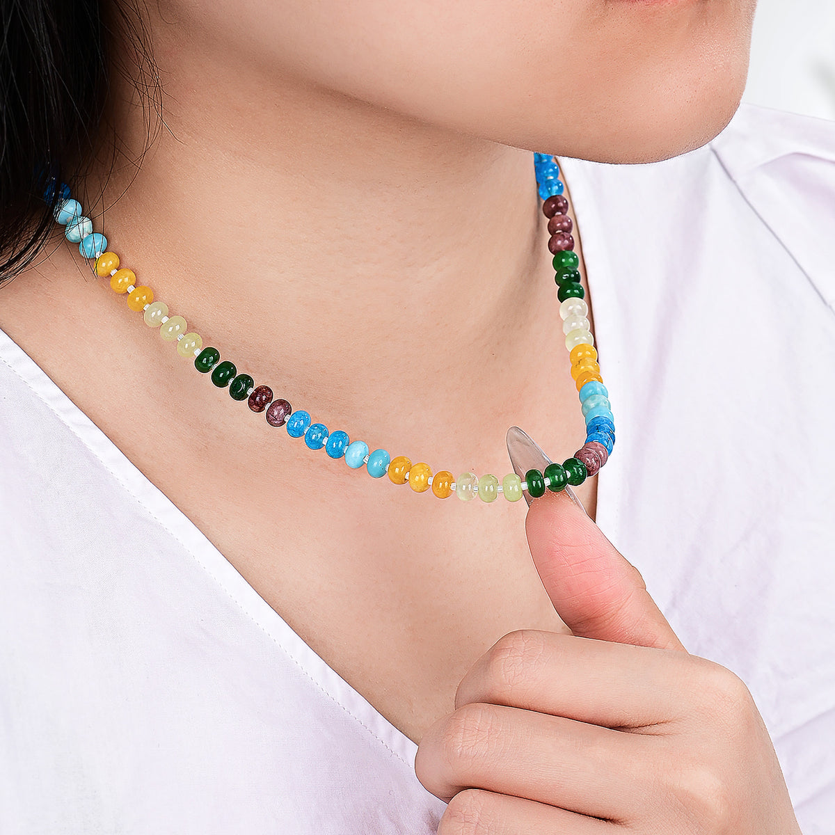 Collana in pietra del fascino dell'alba