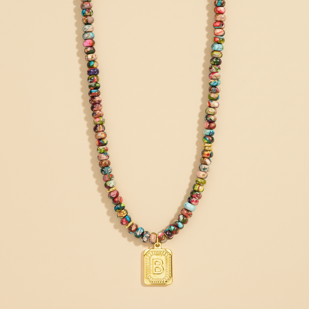 Collana a bolla con iniziale e gemma vivace
