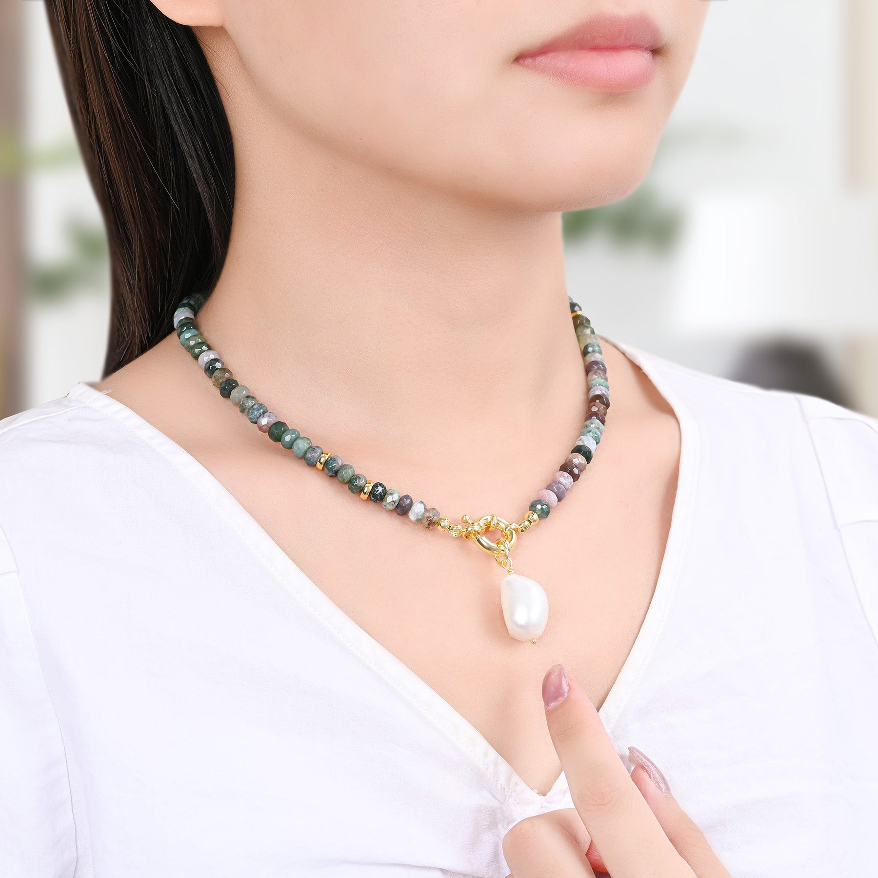 Collana con ciondolo in perla di agata