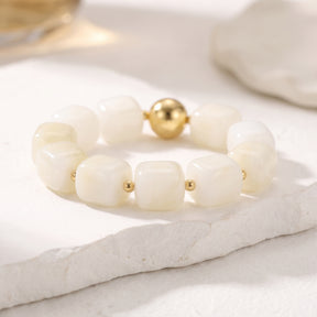 Bracciale massiccio in avorio illuminato dalla luna