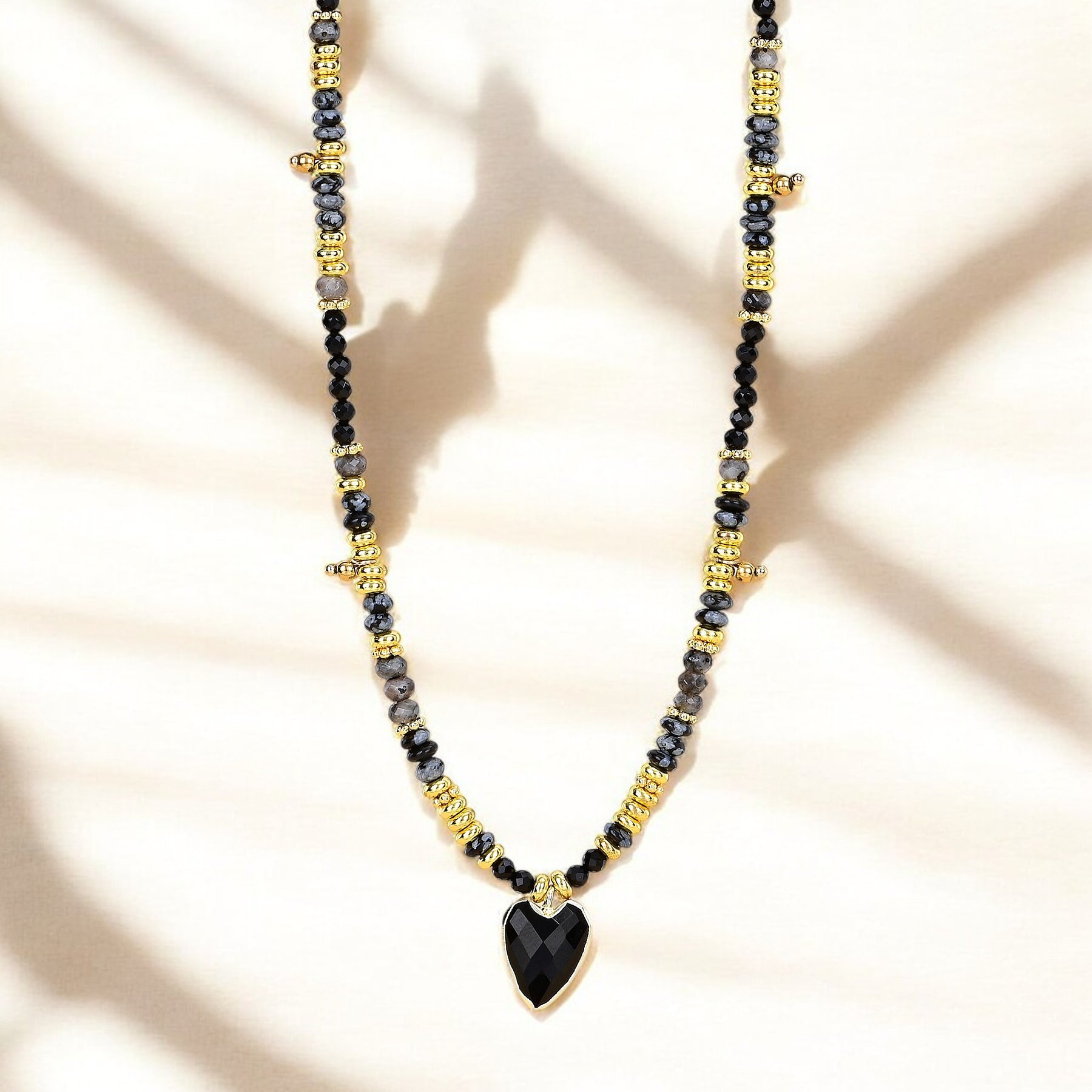 Collana con ciondolo di amore in agata
