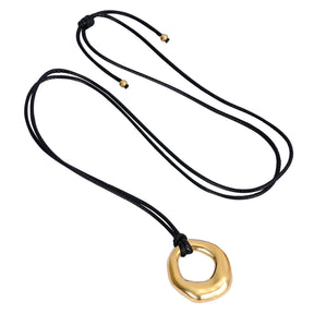 Collana con anello biologico