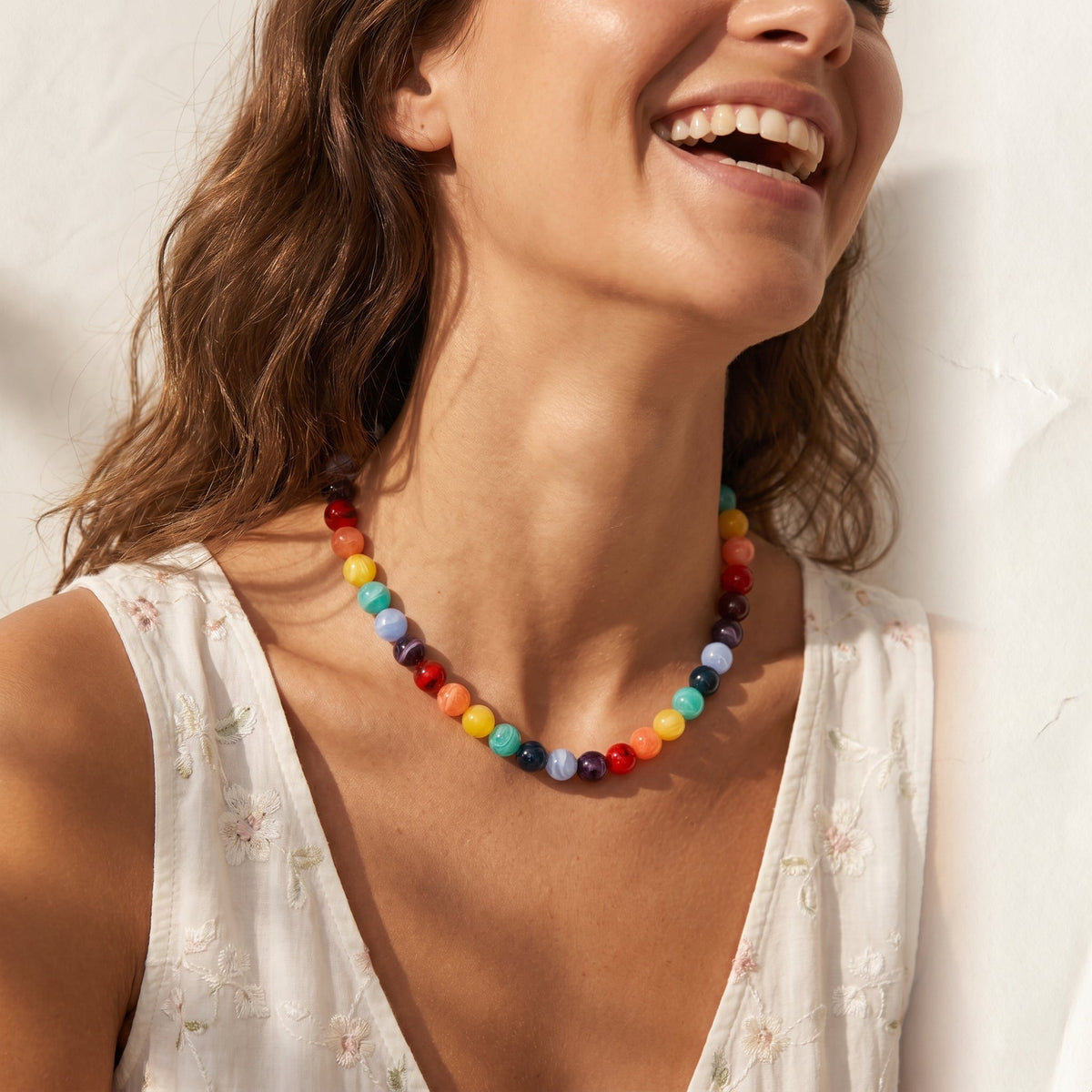 Collana con perline arcobaleno spesse