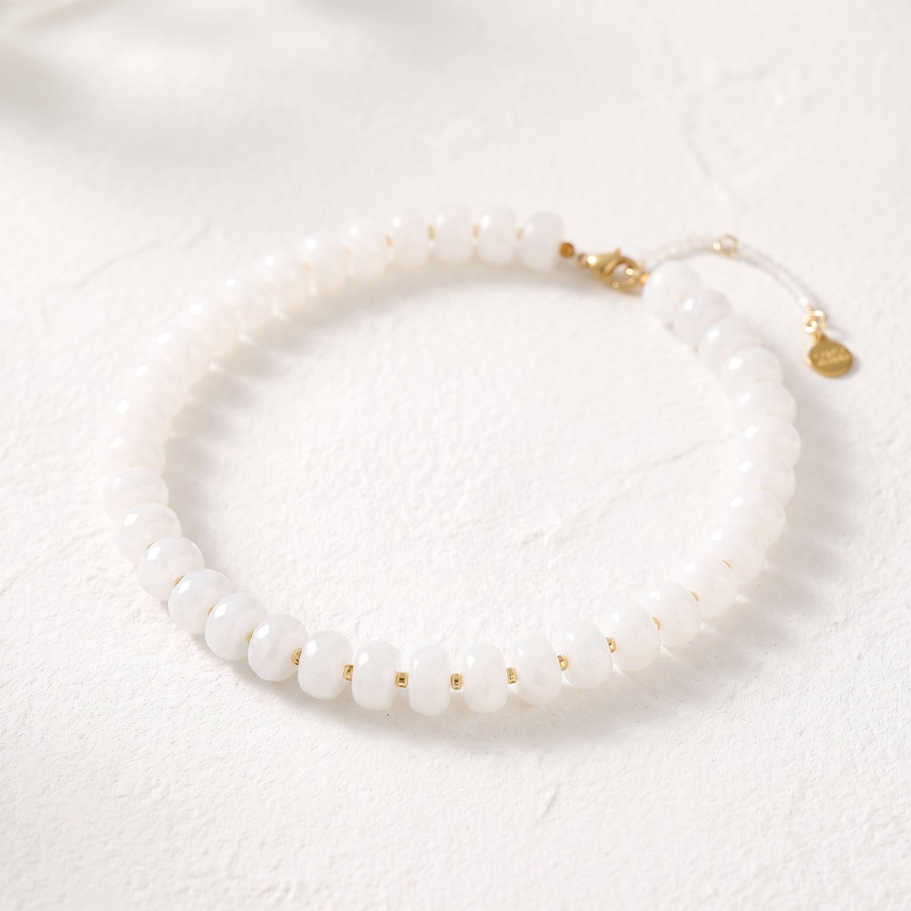 Collana importante con luminosità lunare