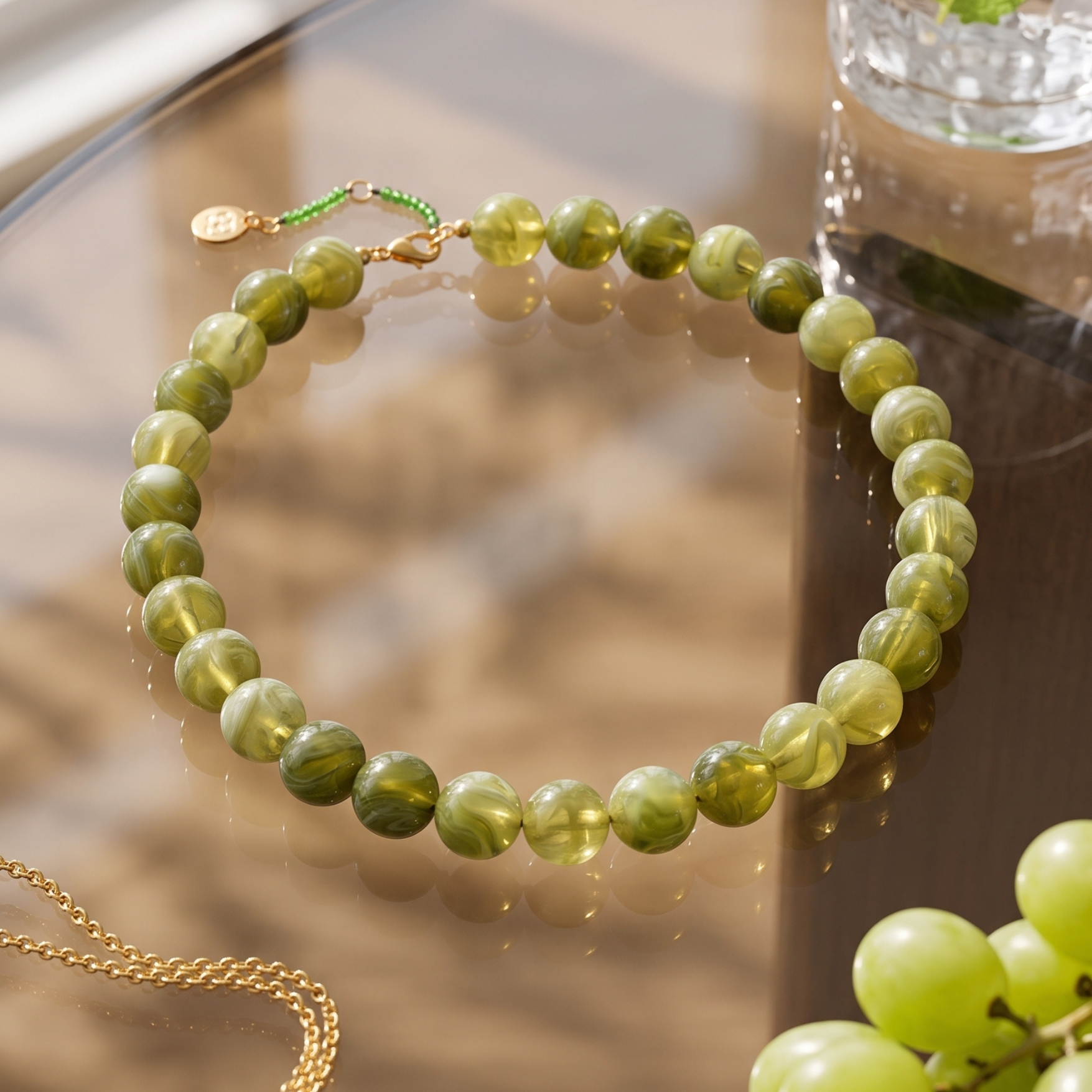 Collana verde con perline grandi