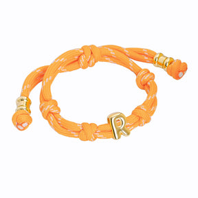 Braccialetti con iniziale annodata Bracelets