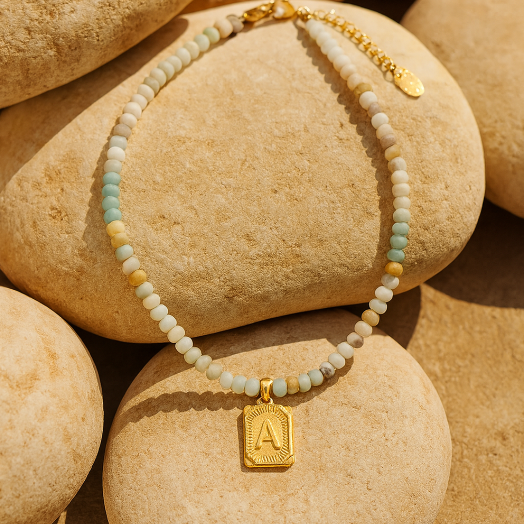 Collana con ciondolo lettera iniziale in amazzonite