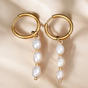 Orecchini a cerchio con perle a cascata lucenti