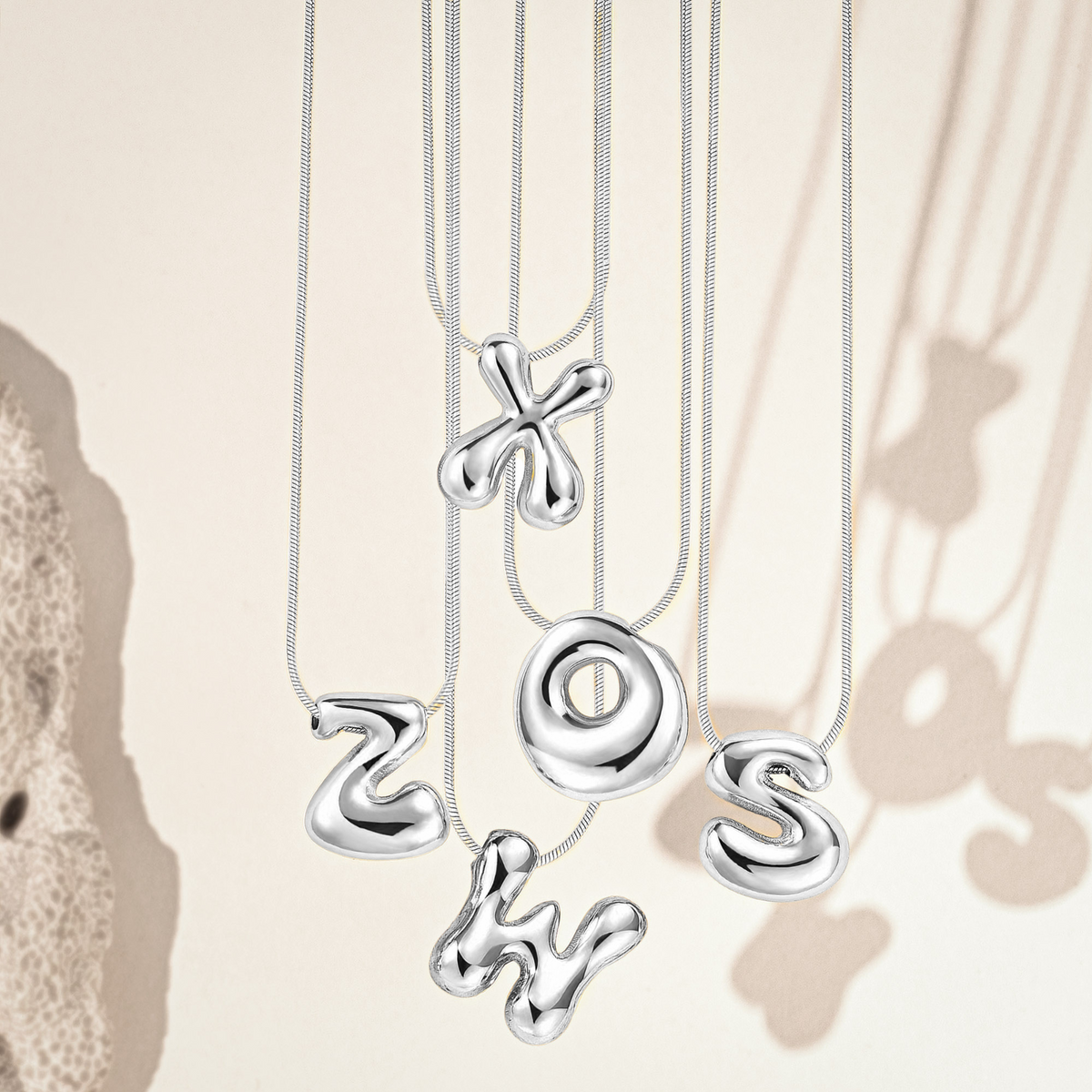 Collana con Iniziale a Lettera a Bolle Argento Luminoso