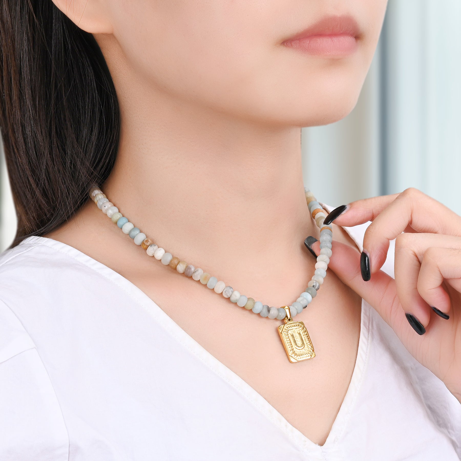 Collana con ciondolo lettera iniziale in amazzonite