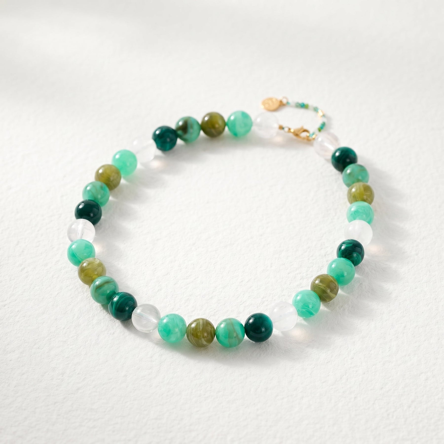 Collana con perline marroni spesse