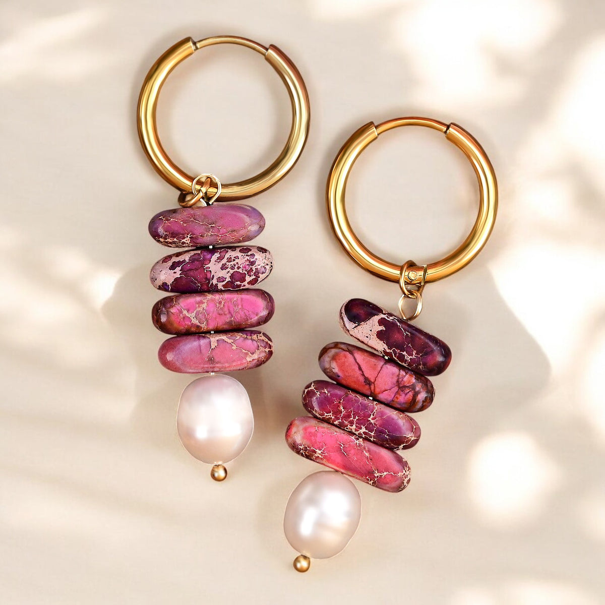 Gocce ad Orecchino in Perla Ocean Bliss e Giada Magenta