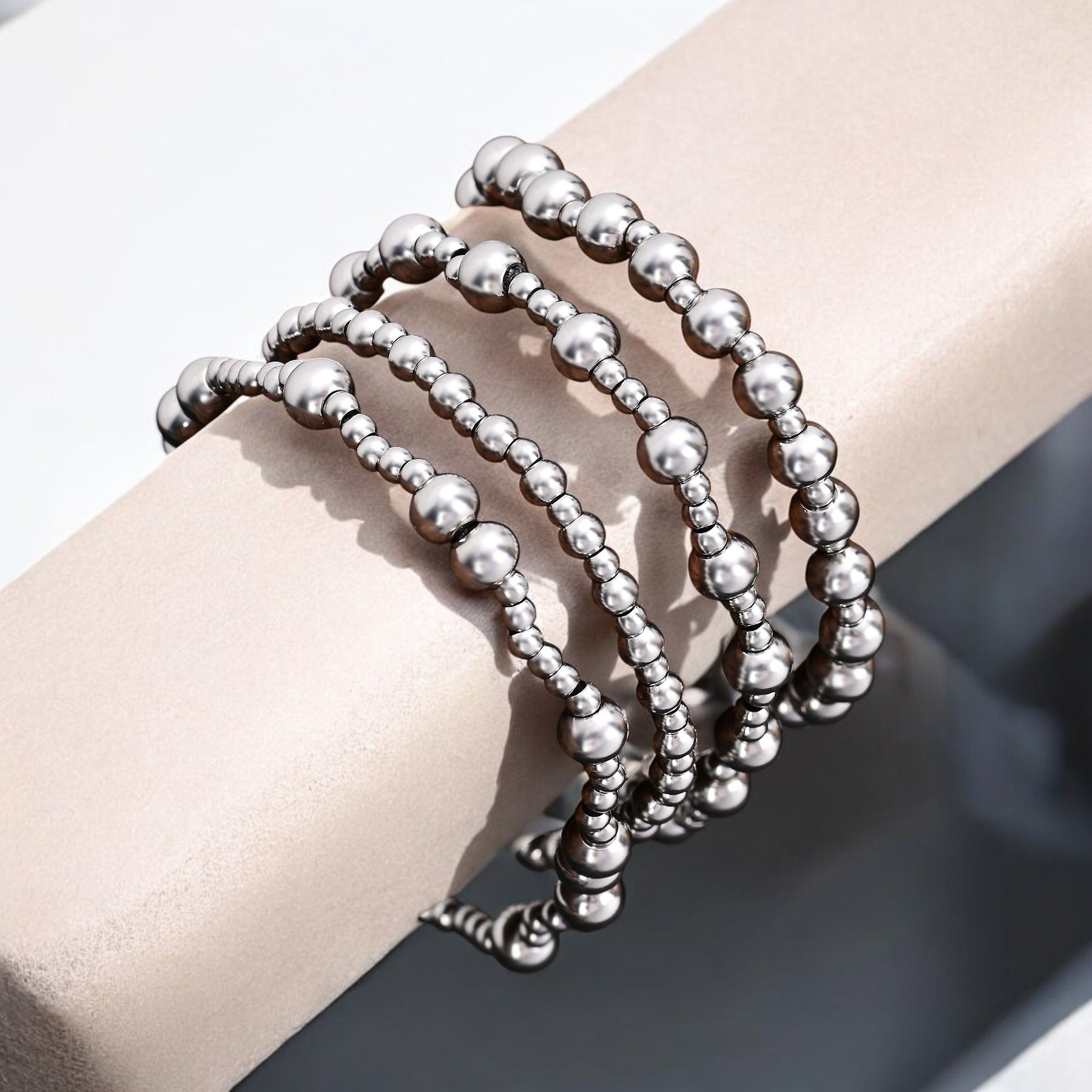 Set di bracciali Demure in platino