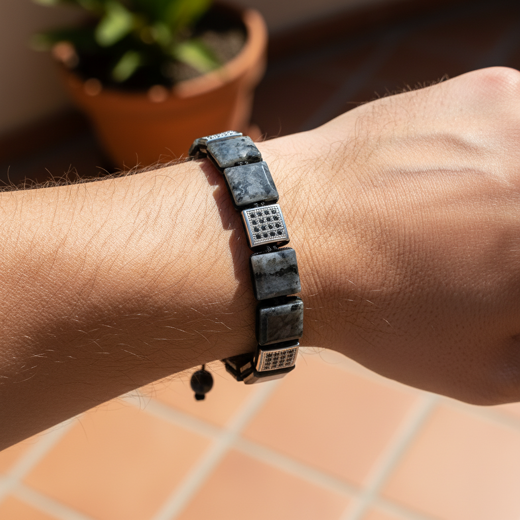 Bracciale da uomo in labradorite nera